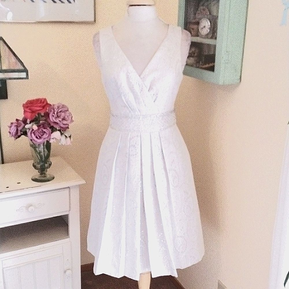JS Boutique White and Silver Brocade Dressy Dress